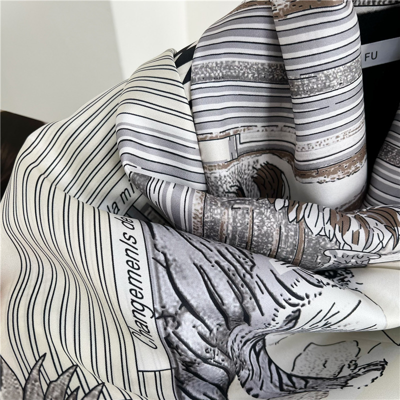 Grote zijden sjaals Merken Des - Women Accessories Brands recensie en prijs