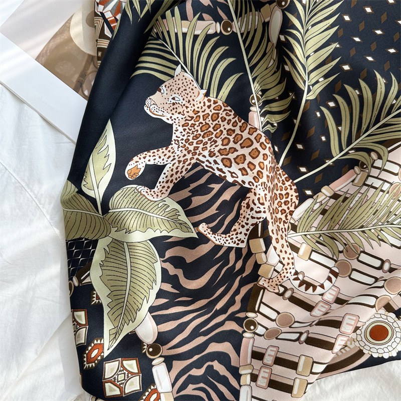 Twill Zijden Sjaal 90CM Merk L - Women Accessories Brands recensie en prijs